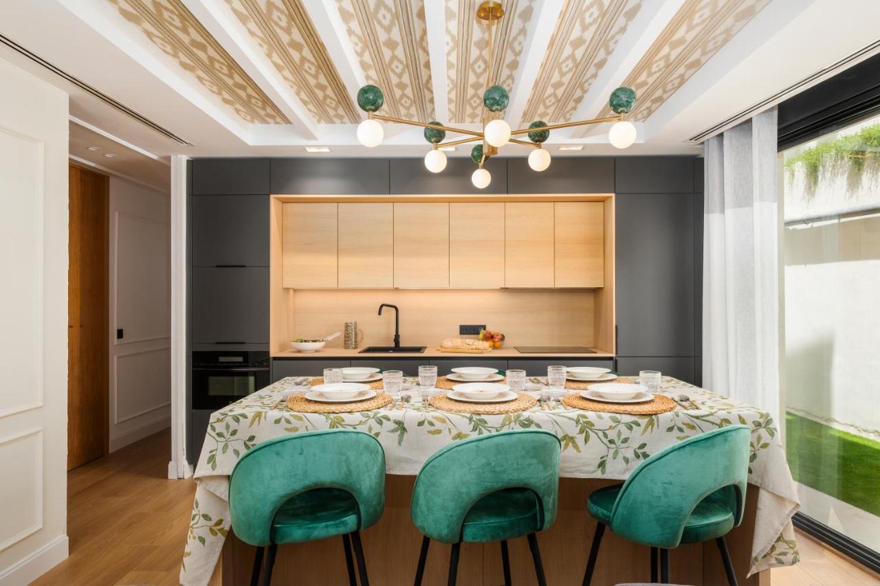 Apartamentos La Zagalilla Málaga Eksteriør billede