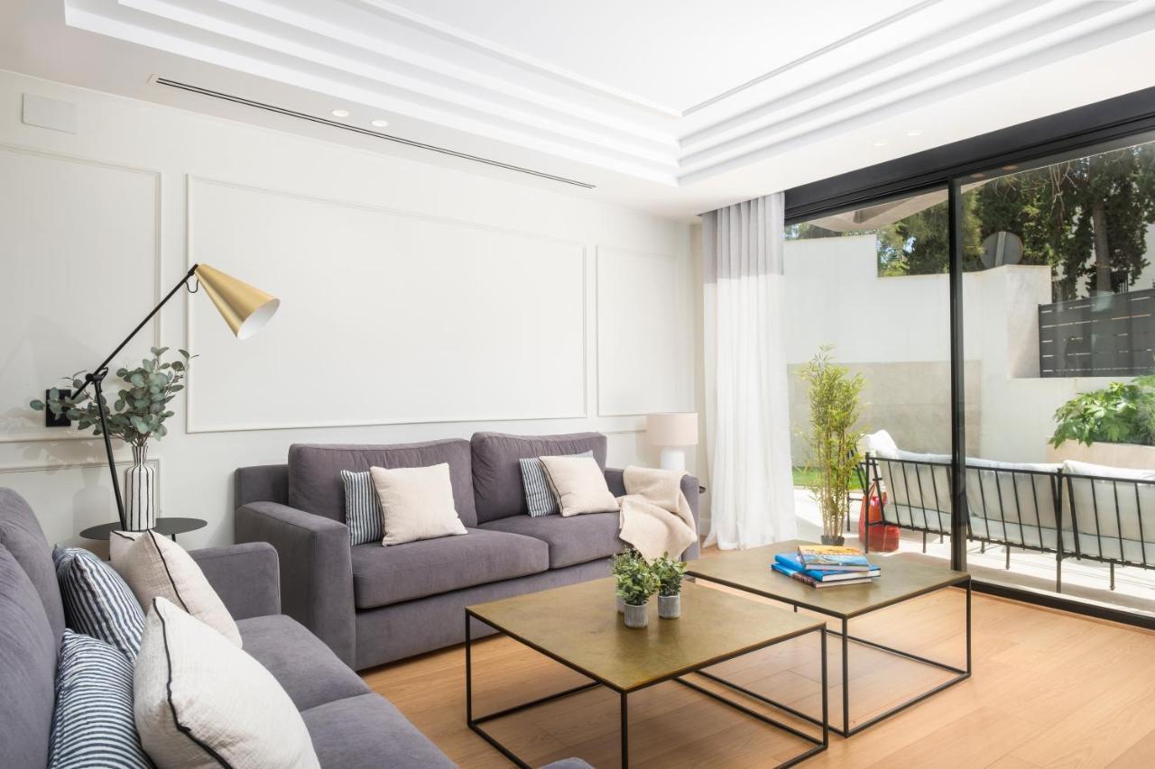 Apartamentos La Zagalilla Málaga Eksteriør billede